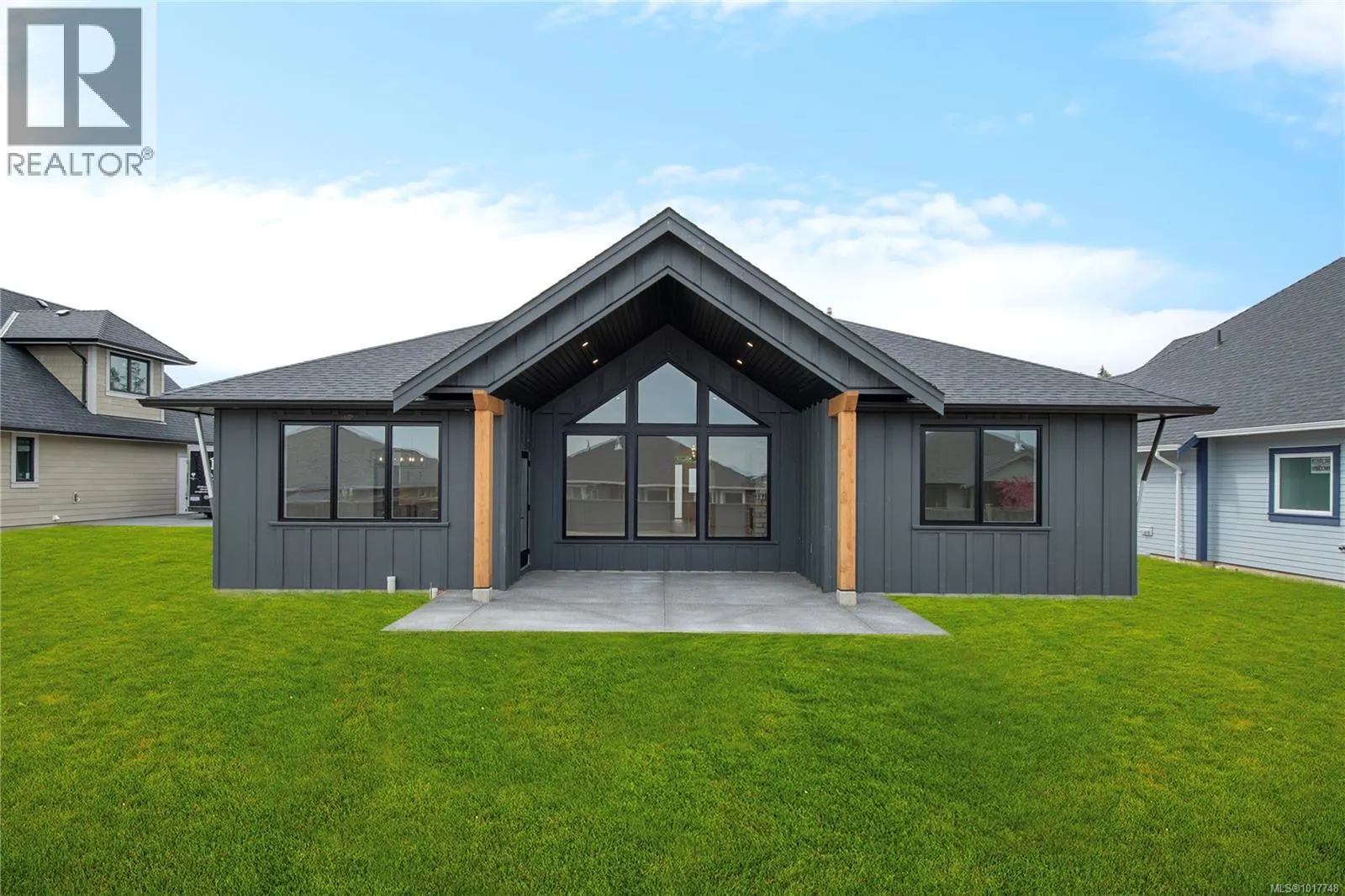 3428 Rhys Rd