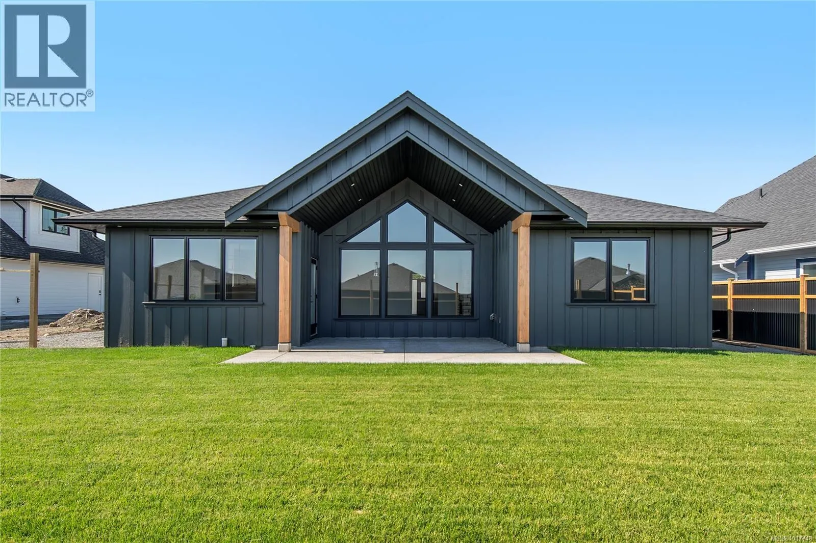 3428 Rhys Rd