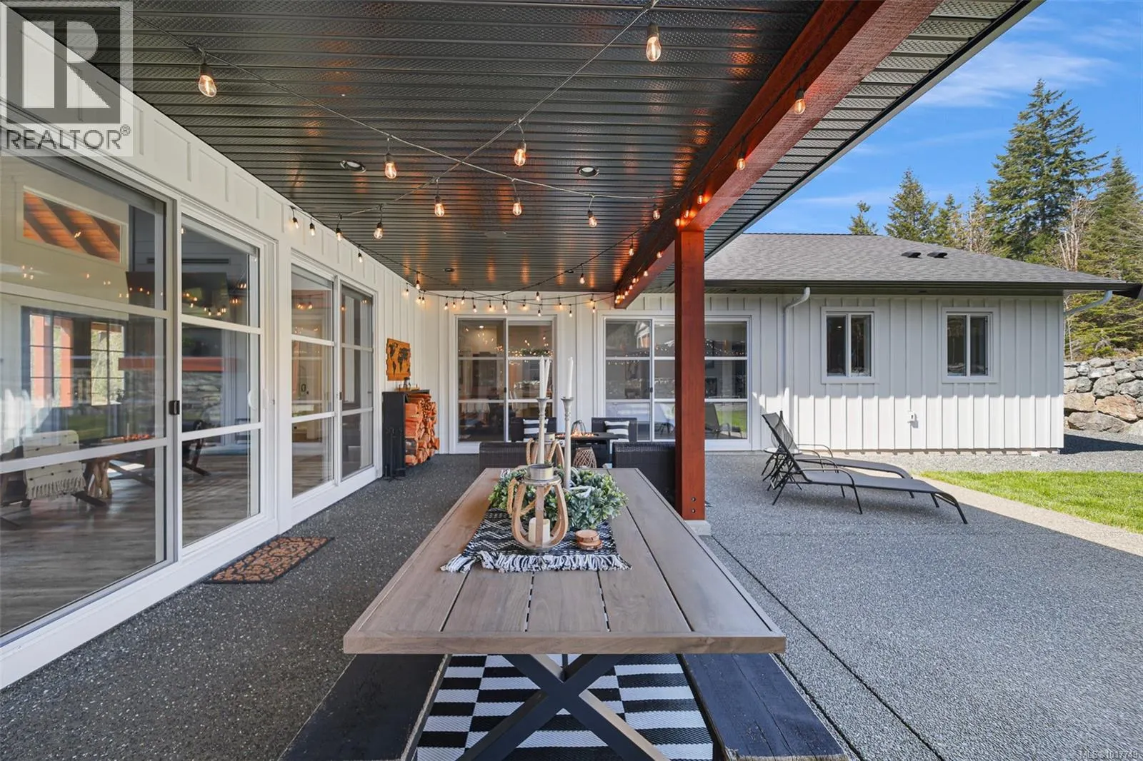 6345 Karen Pl
