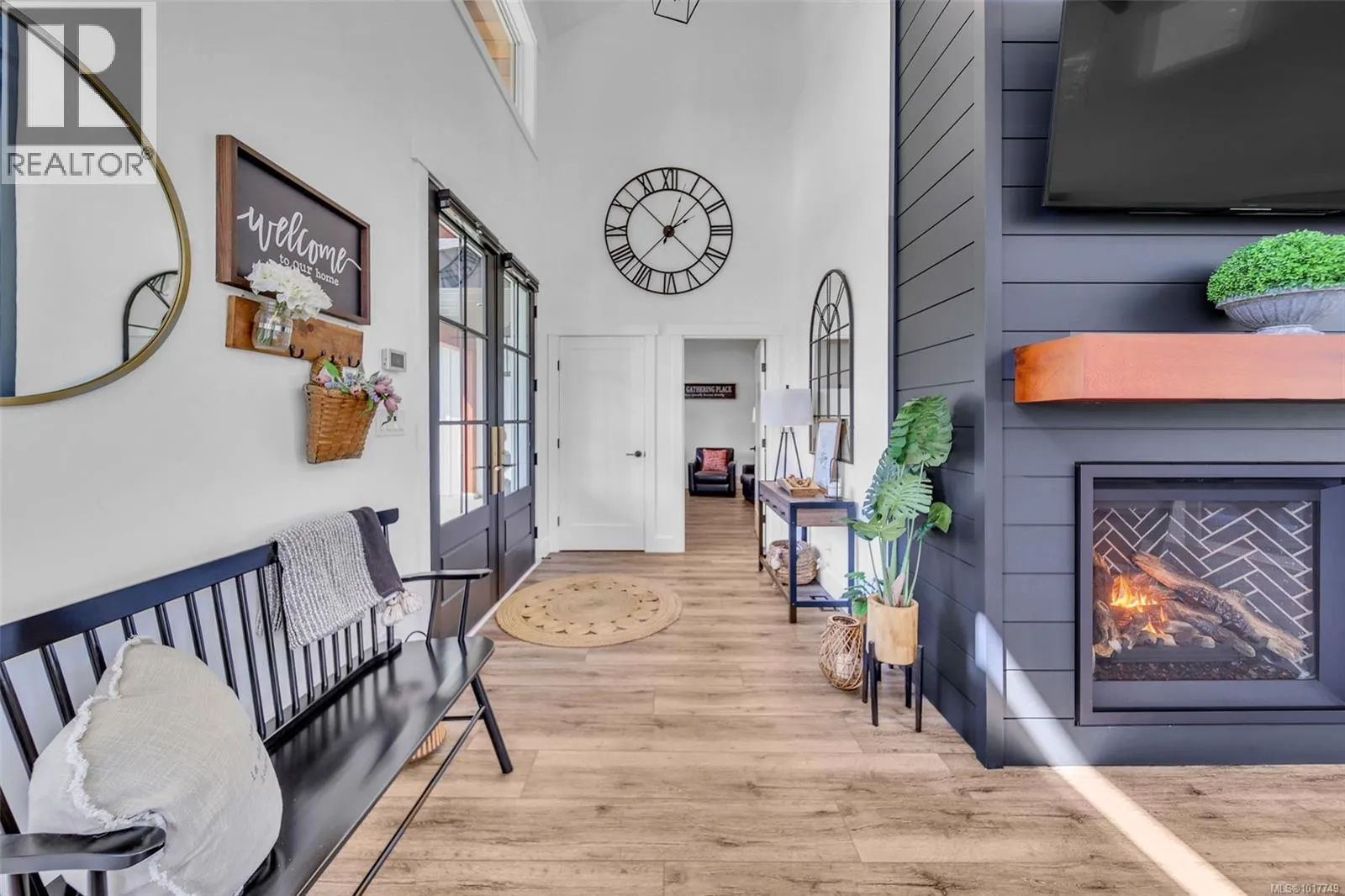 6345 Karen Pl
