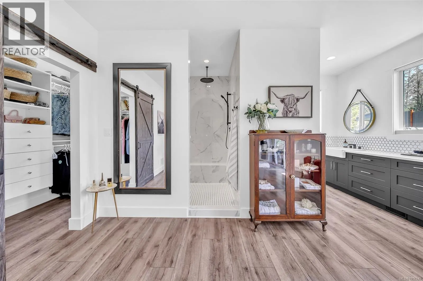 6345 Karen Pl
