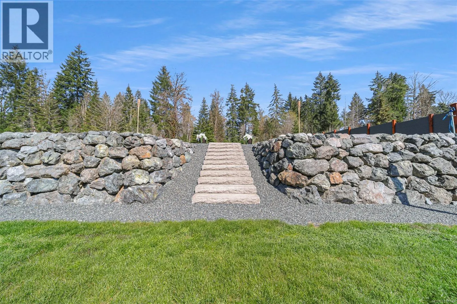 6345 Karen Pl