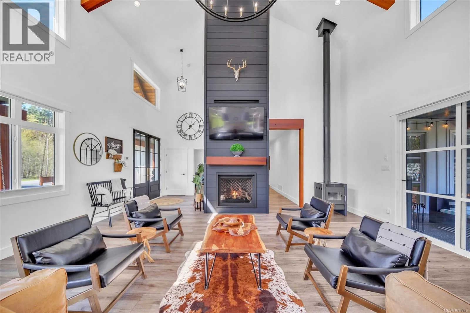 6345 Karen Pl