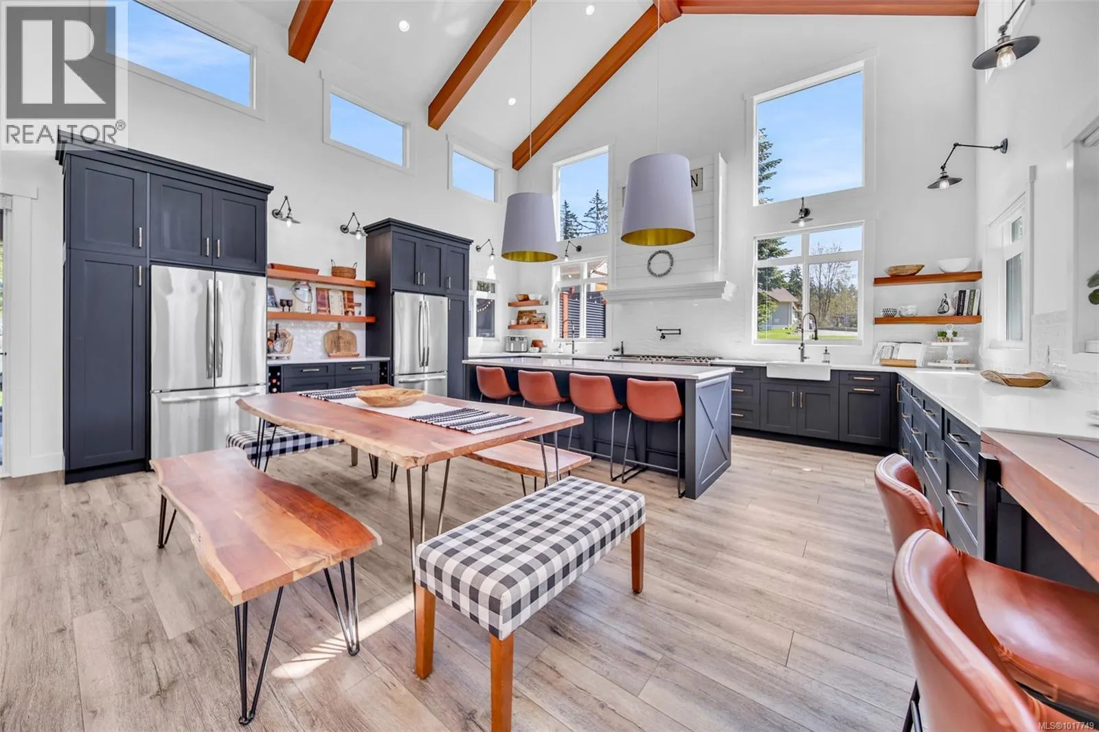 6345 Karen Pl