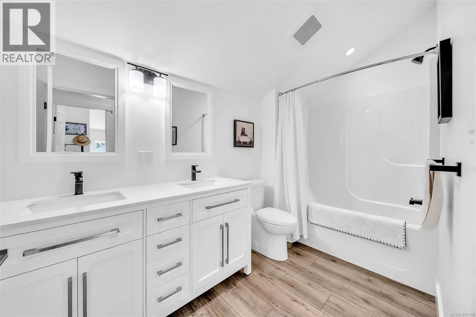 6345 Karen Pl