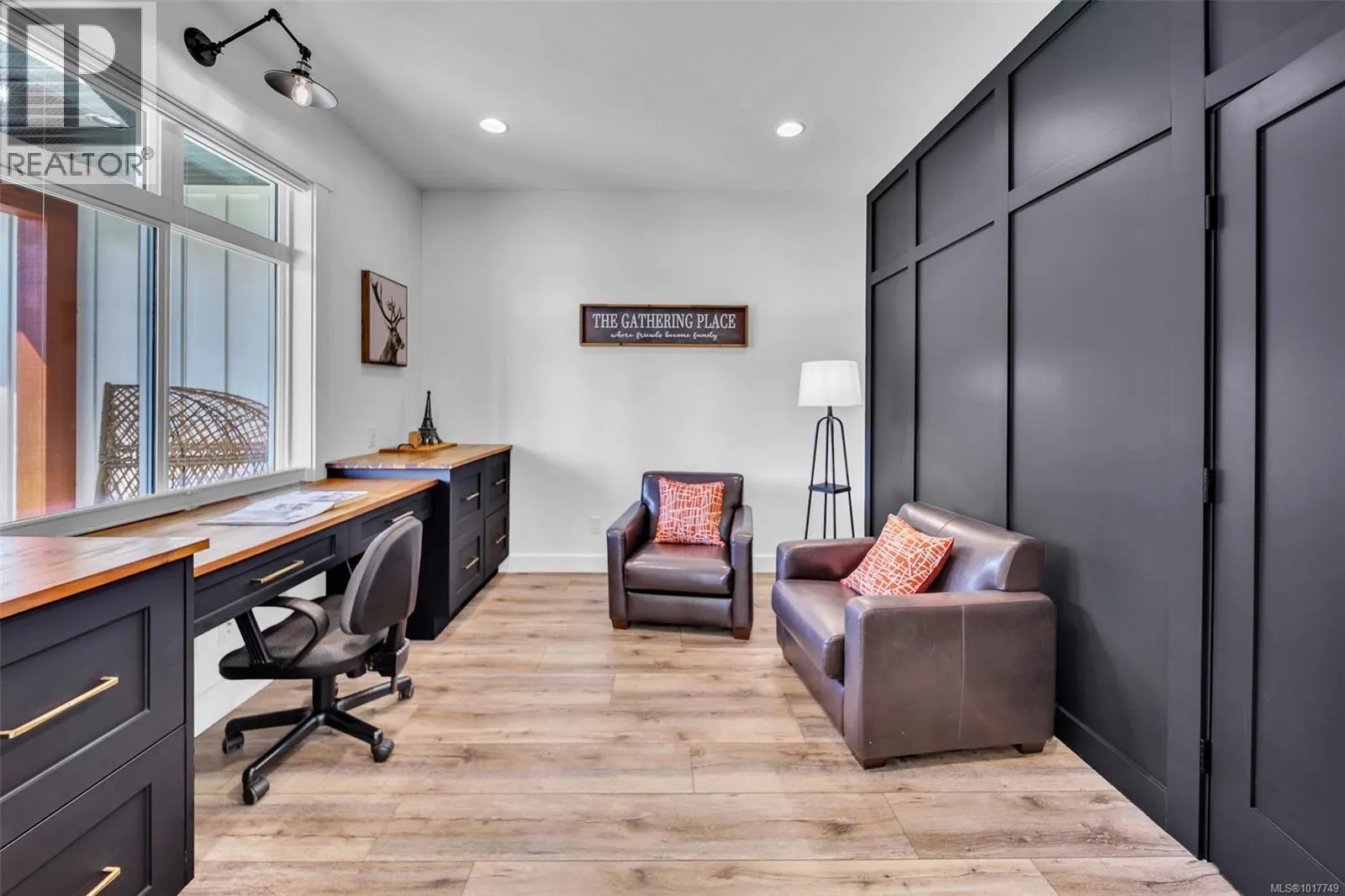 6345 Karen Pl