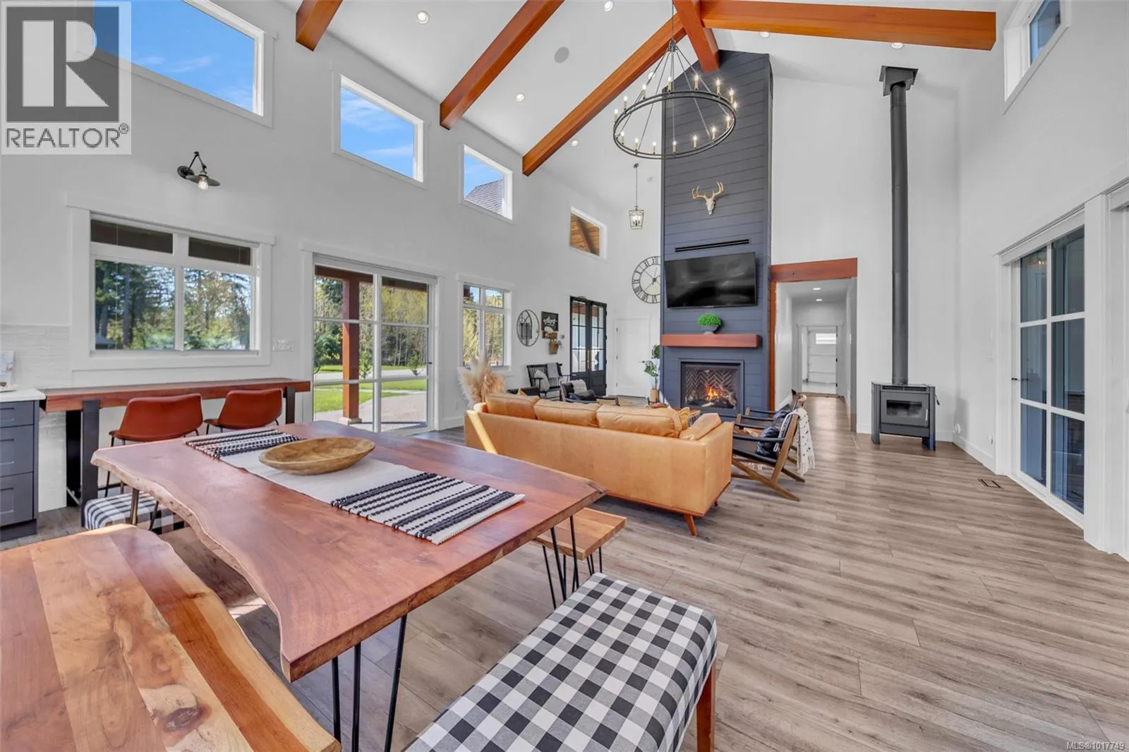6345 Karen Pl