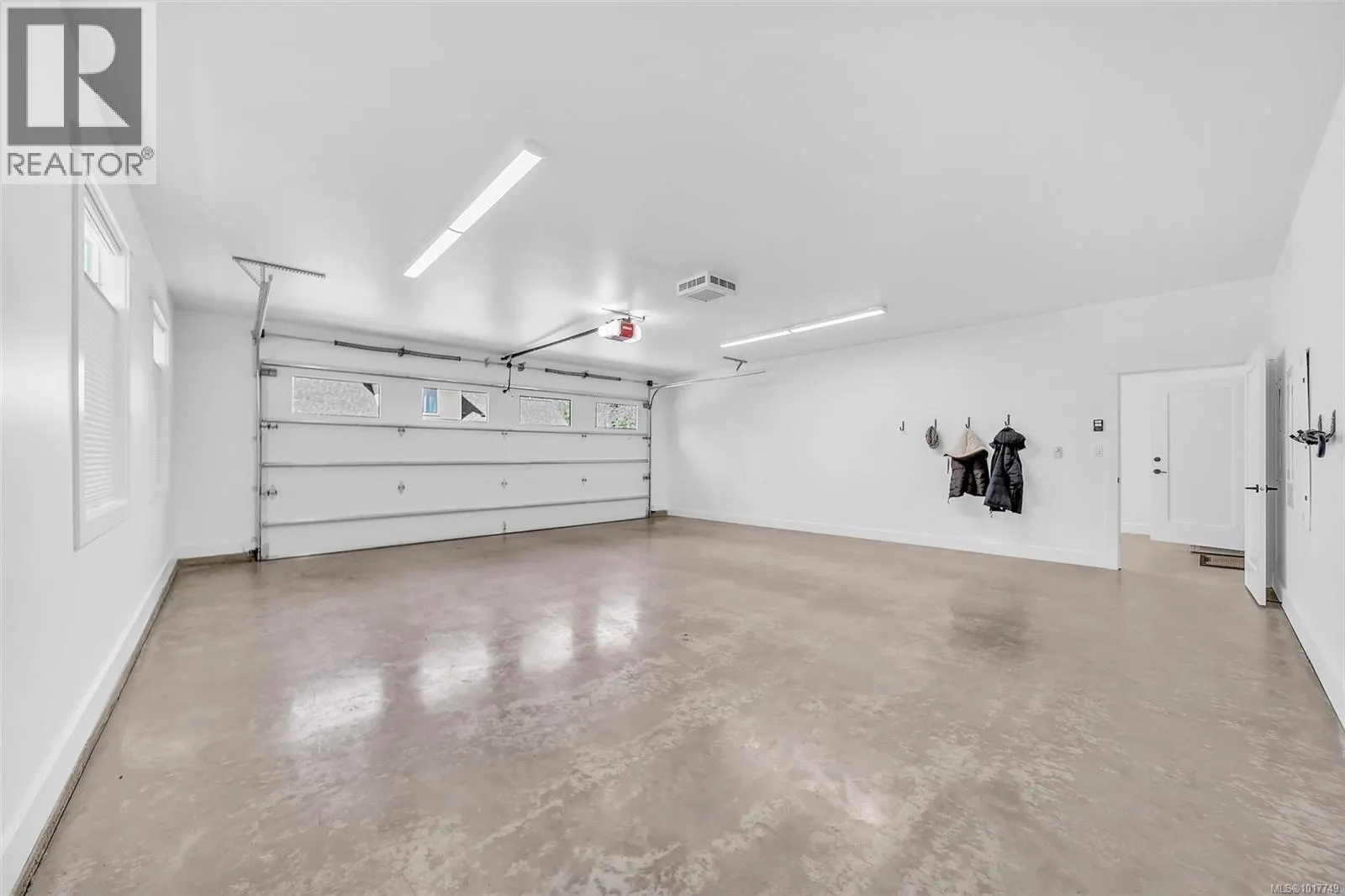 6345 Karen Pl