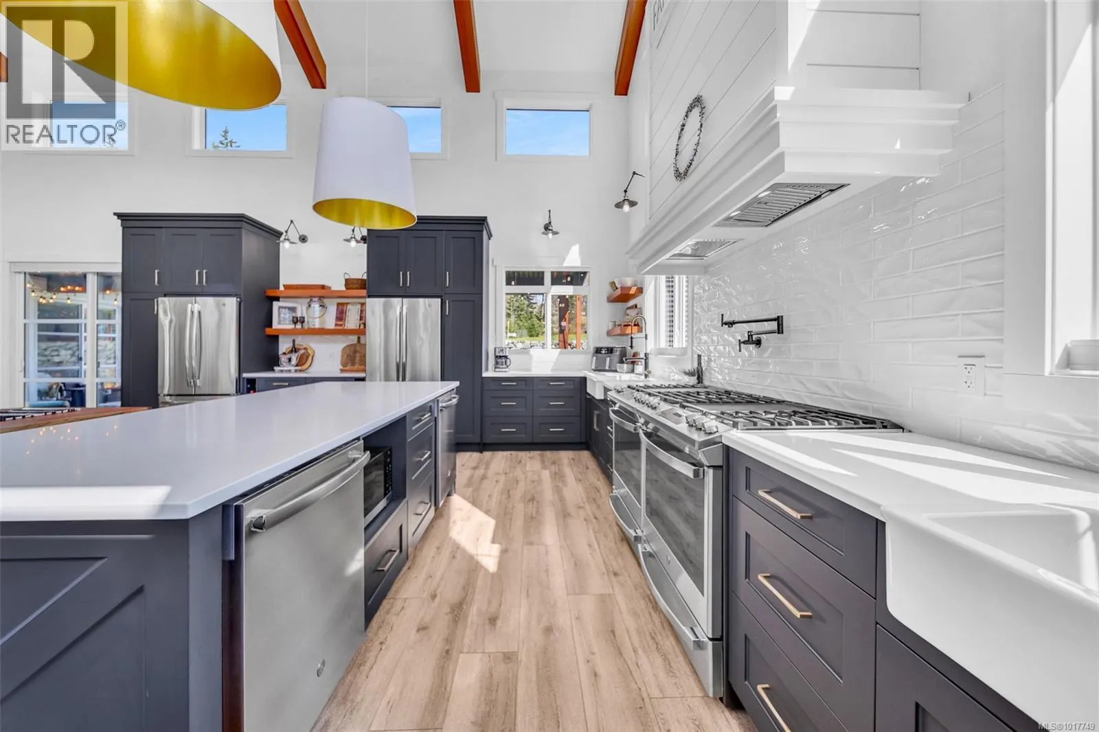 6345 Karen Pl