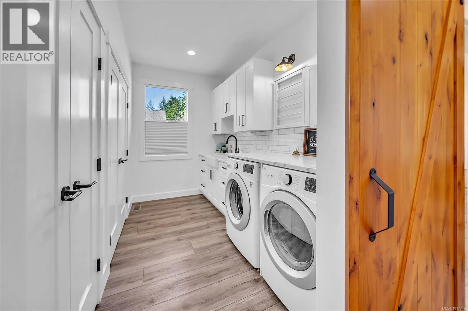 6345 Karen Pl
