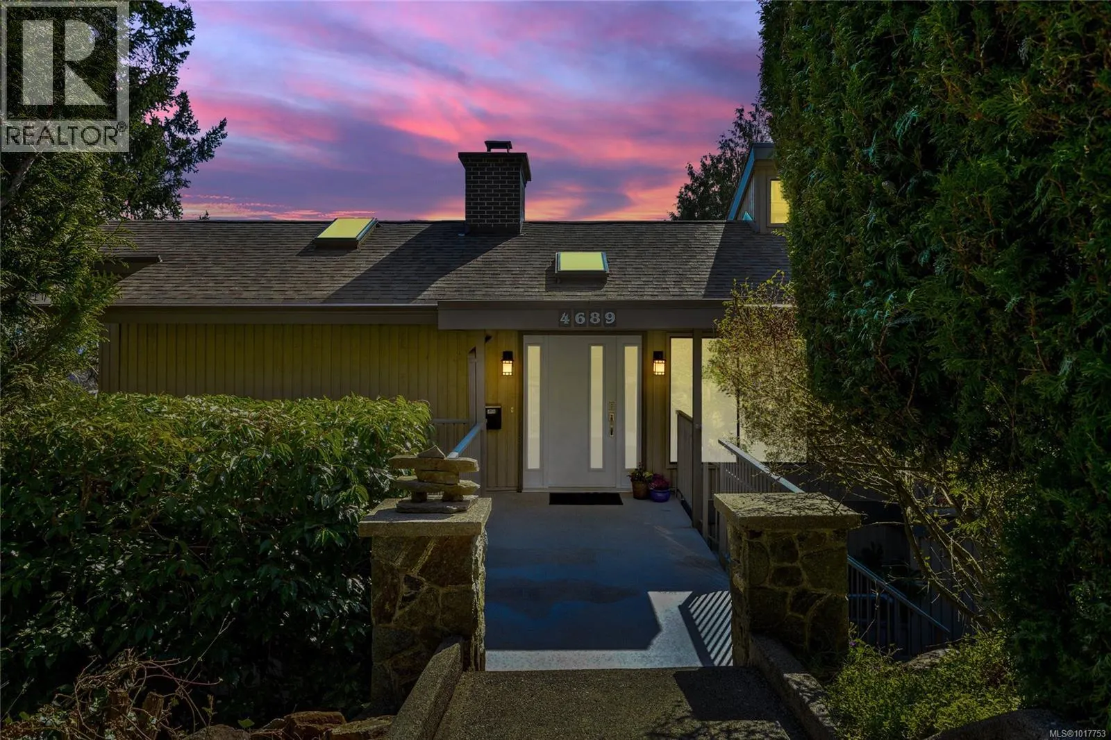 4689 Boulderwood Dr