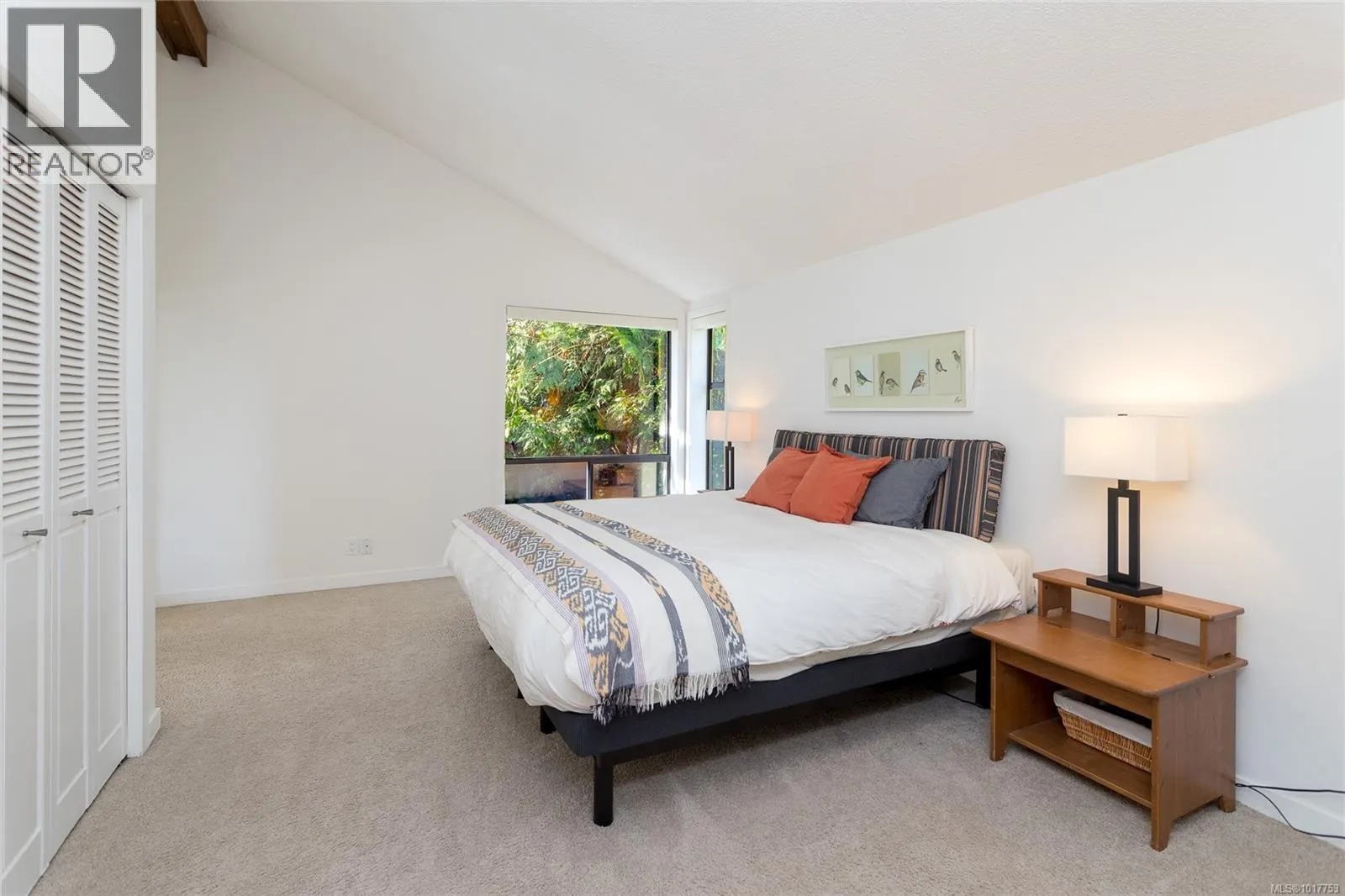 4689 Boulderwood Dr