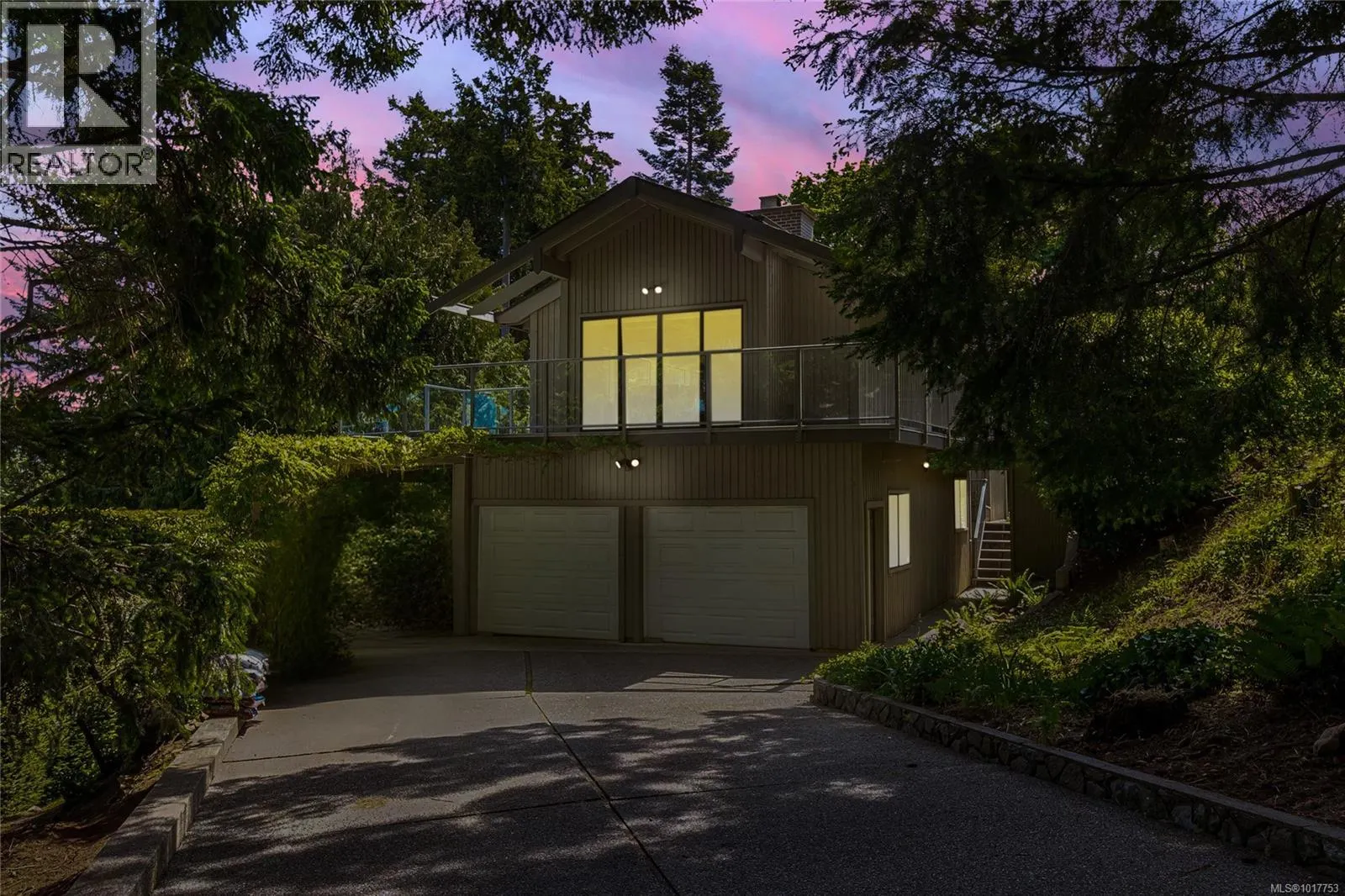 4689 Boulderwood Dr