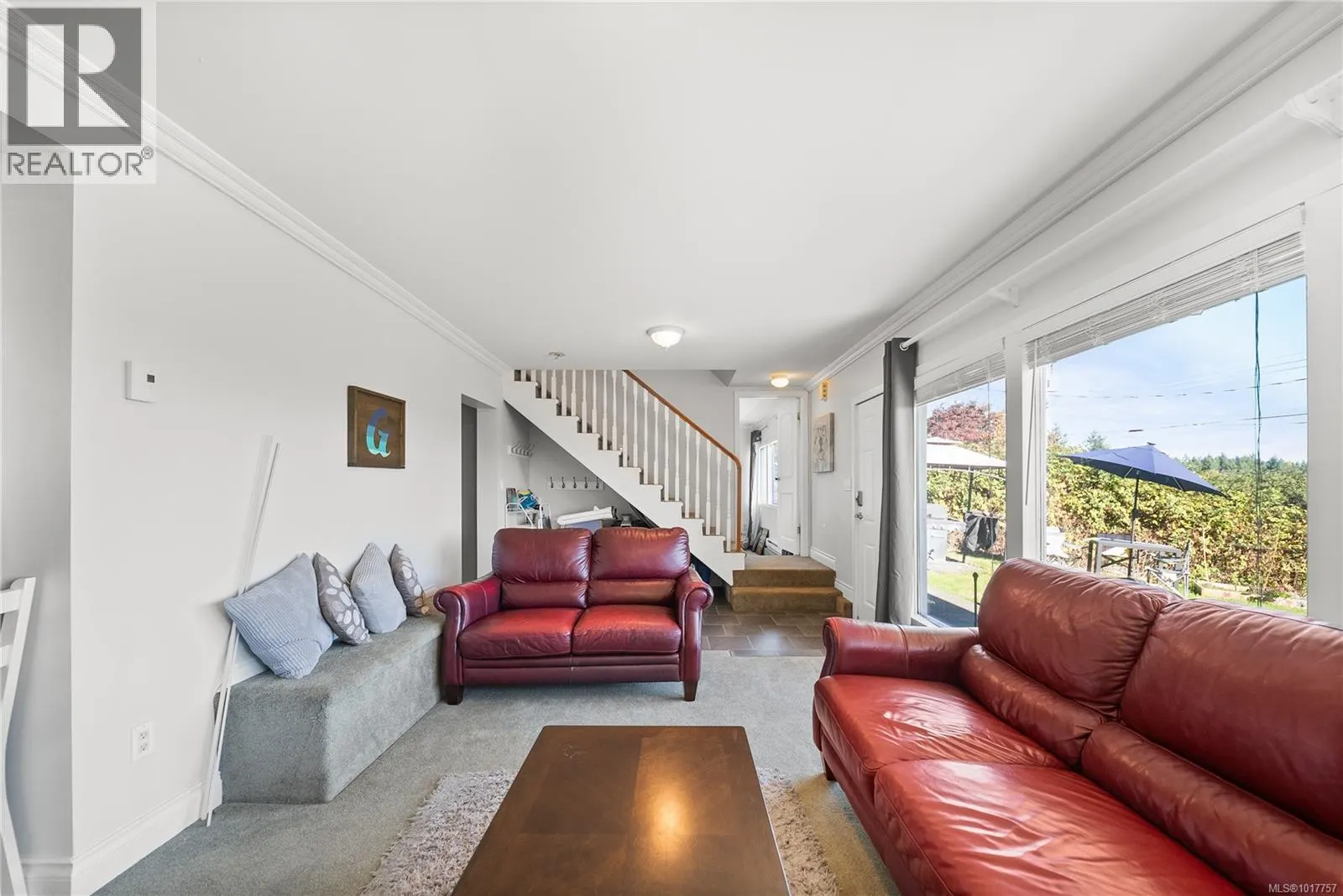 713 Dogwood Rd
