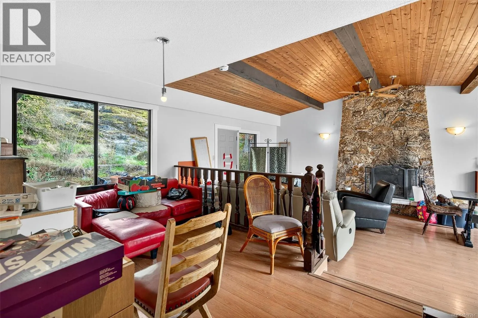 2486 Jeanine Dr