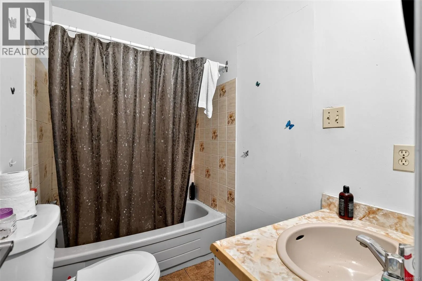 2486 Jeanine Dr
