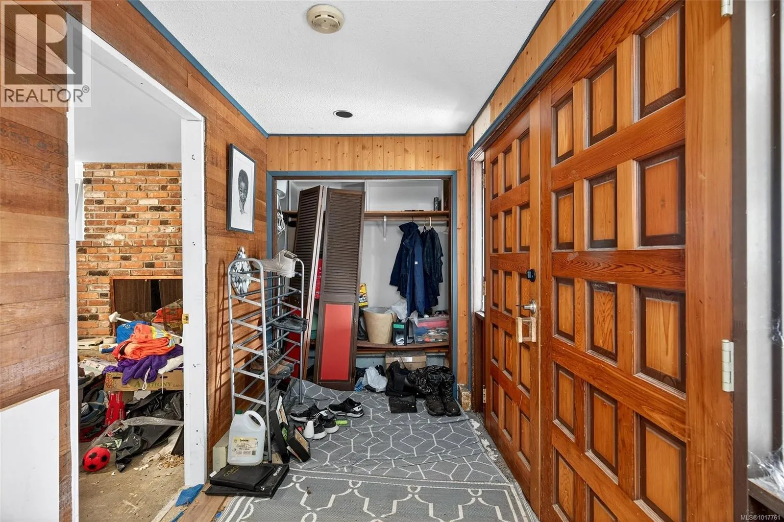 2486 Jeanine Dr