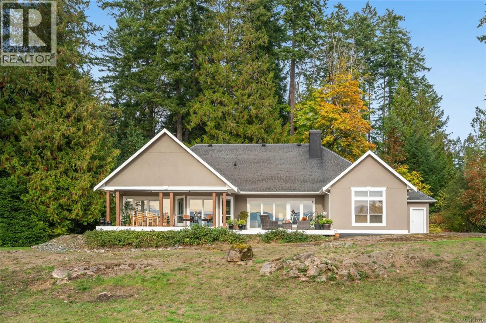 2715 Yellow Point Rd