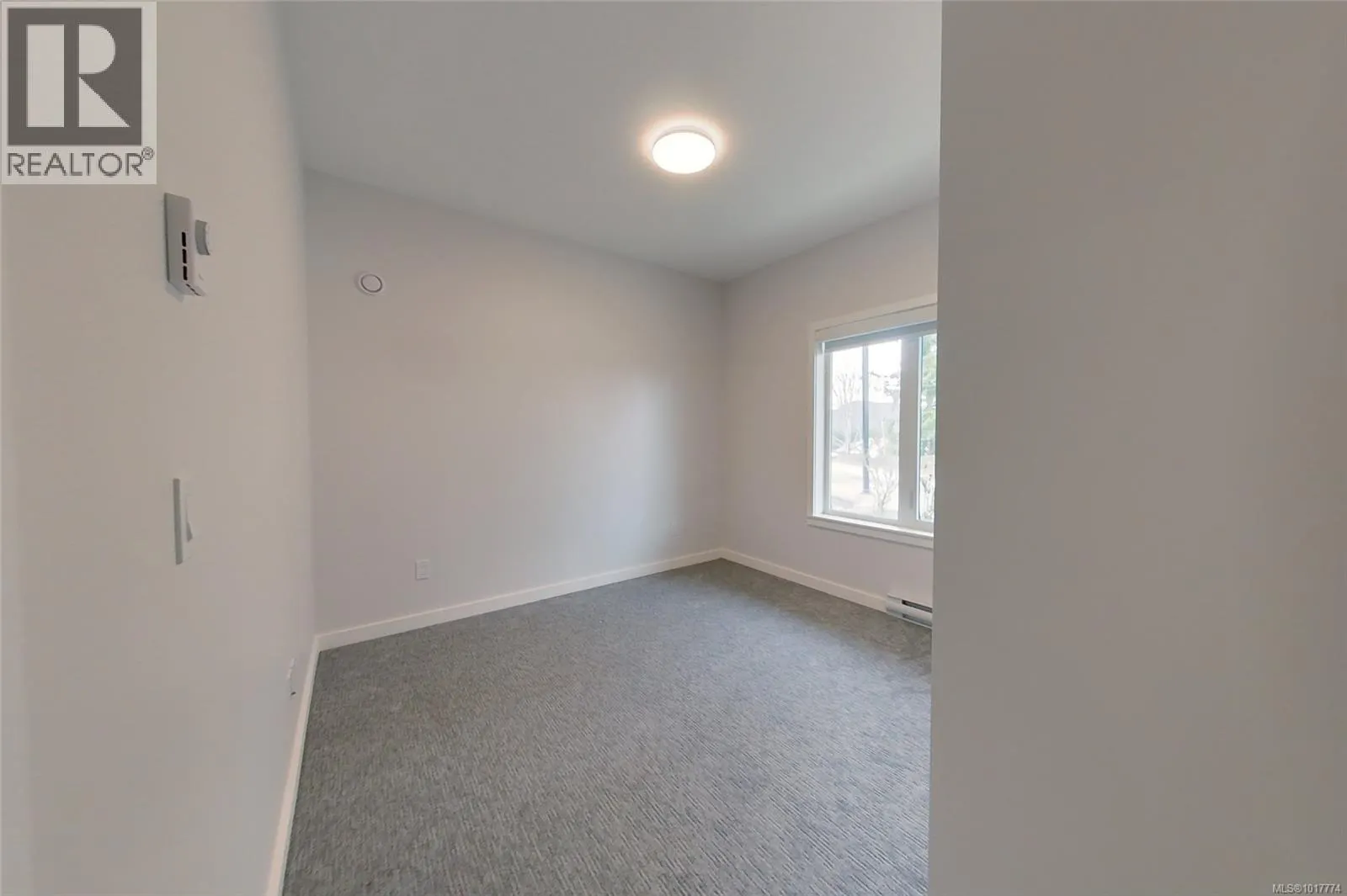 103-B 3590 16th Ave