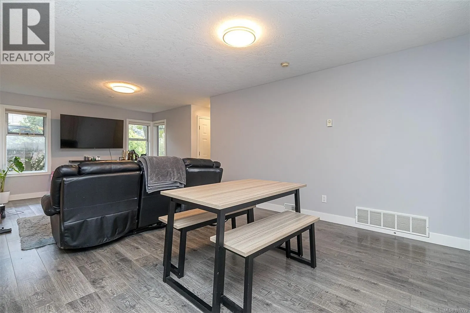 1062 Valewood Trail