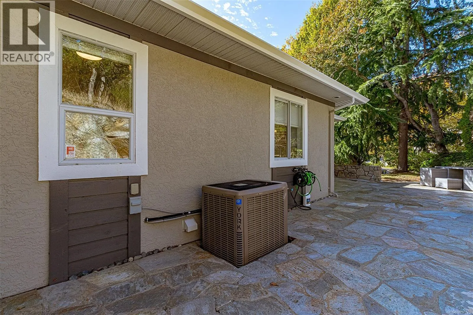 1062 Valewood Trail