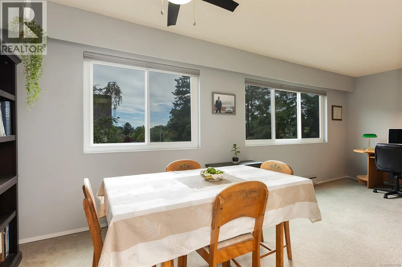 305 1151 Oscar St