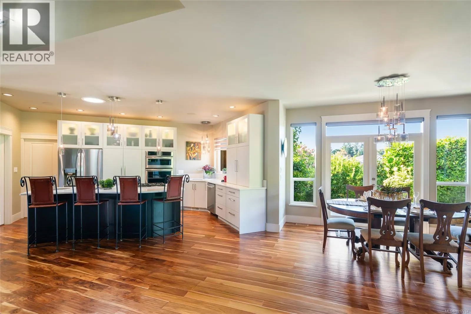 3172 Royal Vista Way