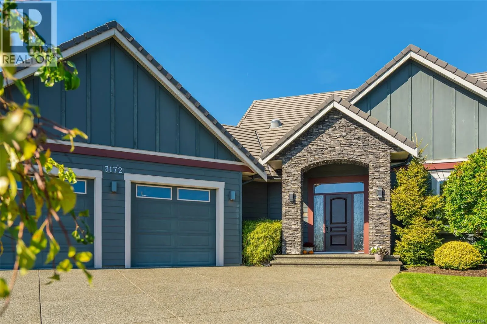 3172 Royal Vista Way