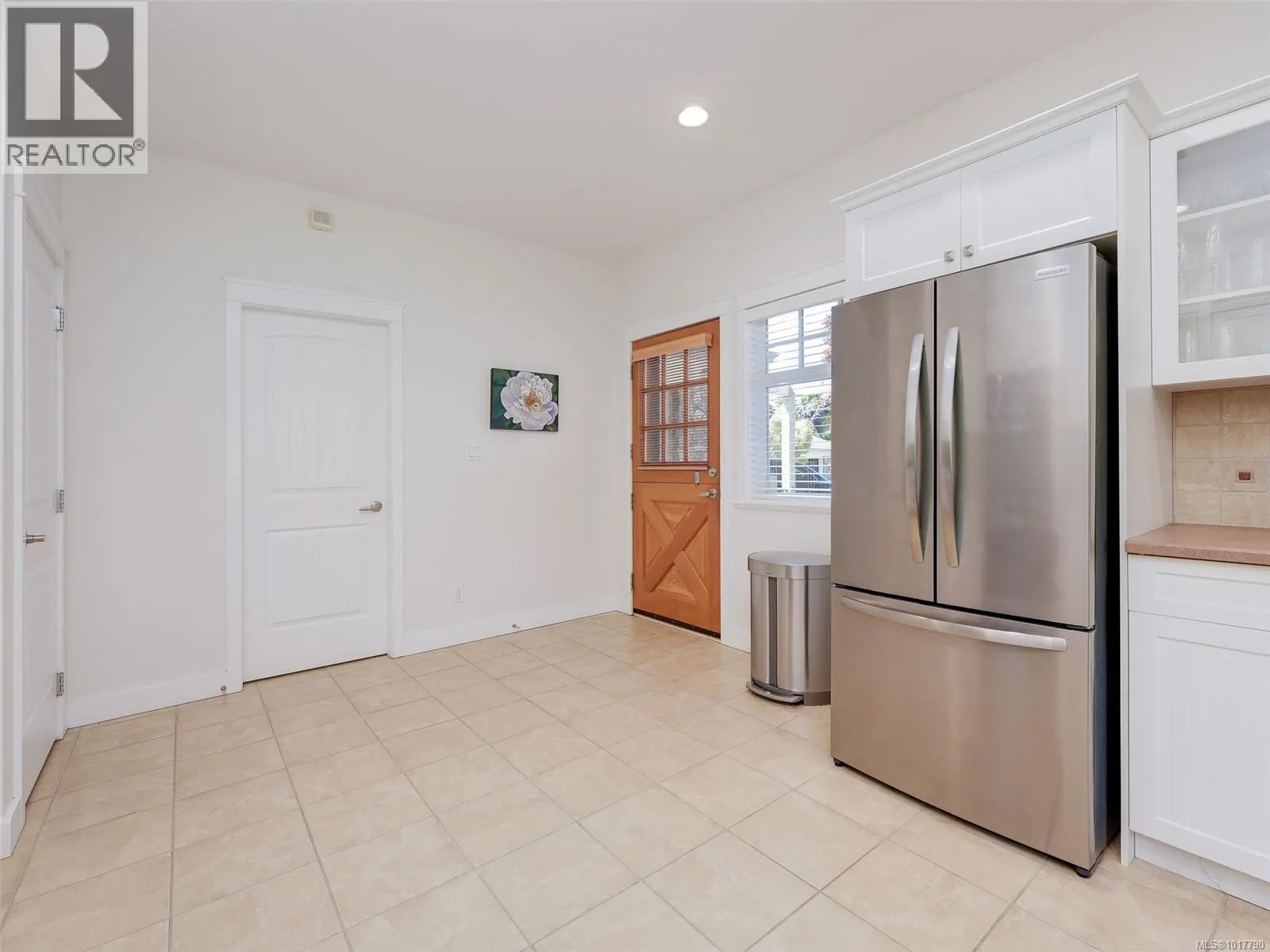 569 Caselton Pl