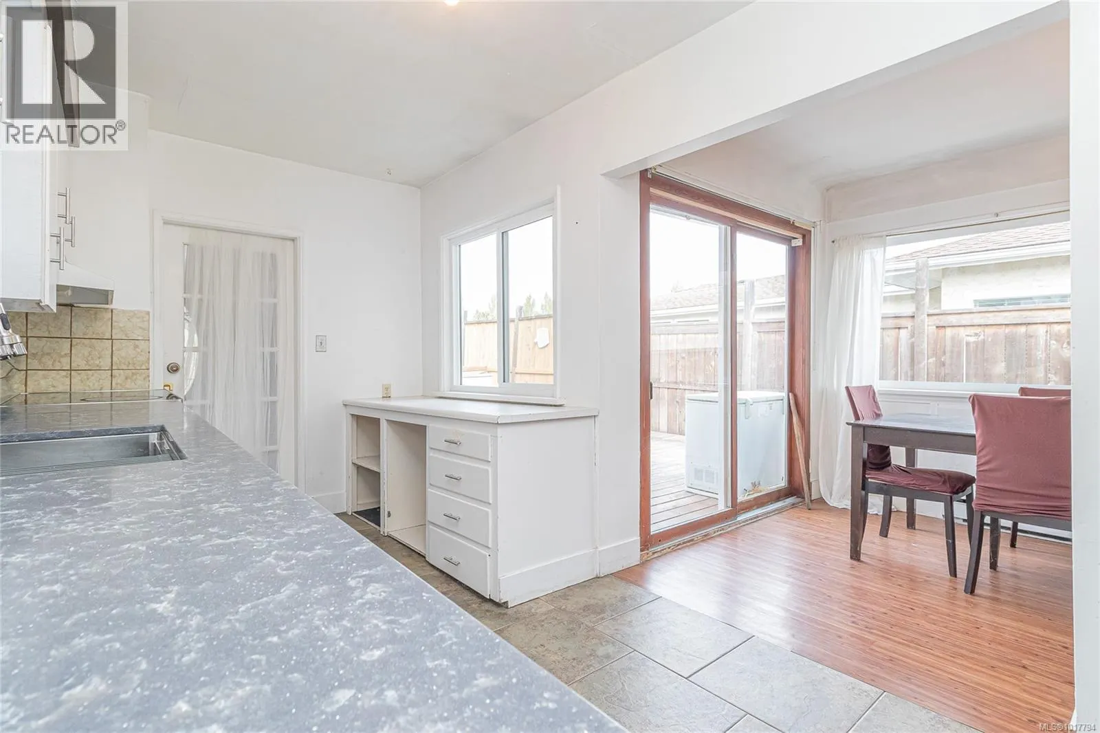 1124 Colville Rd