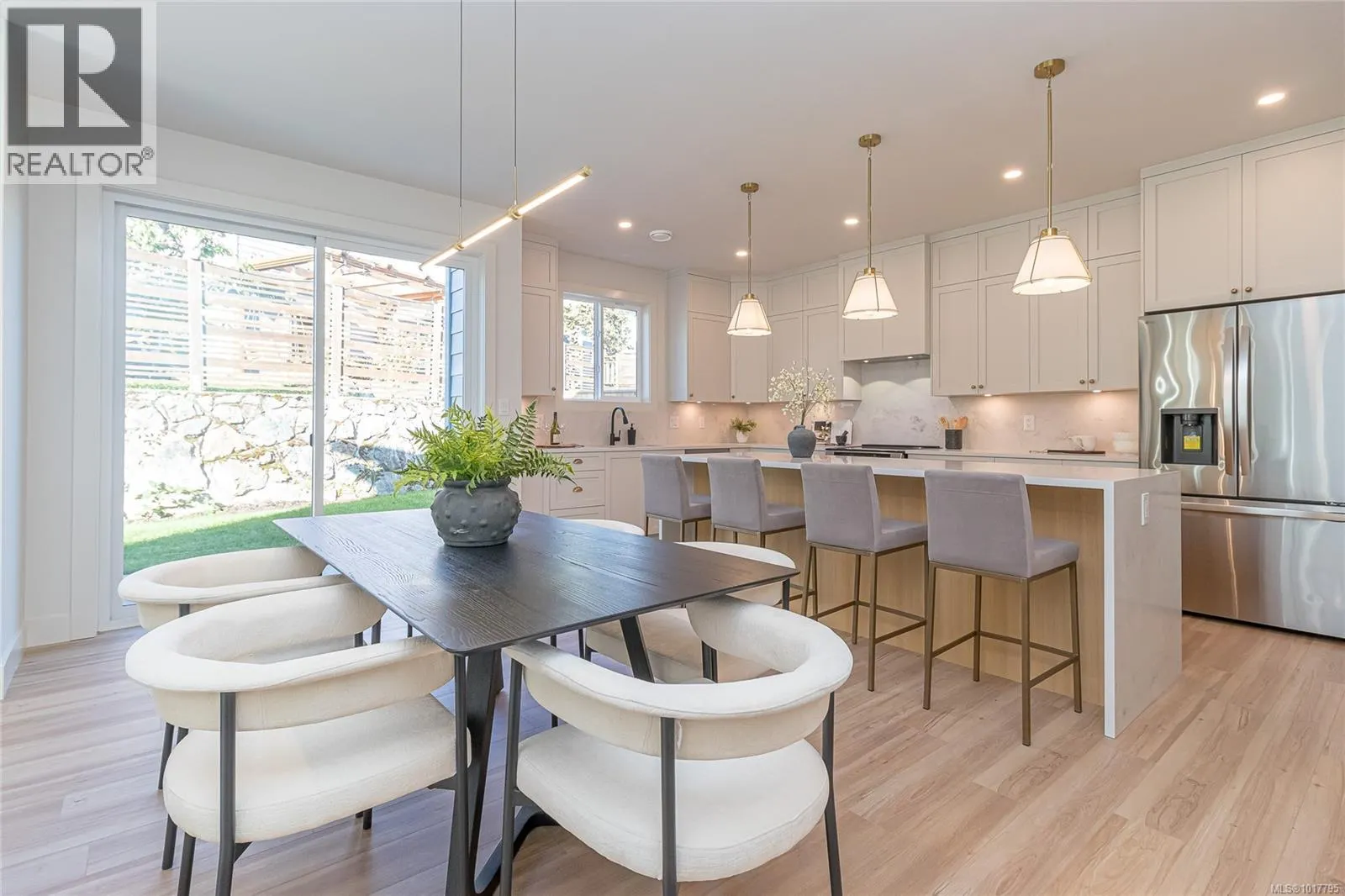 658 Wisteria Ridge
