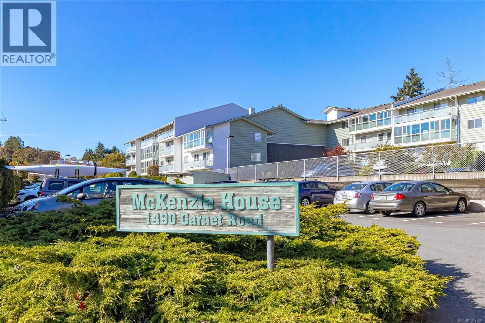 310 1490 Garnet Rd