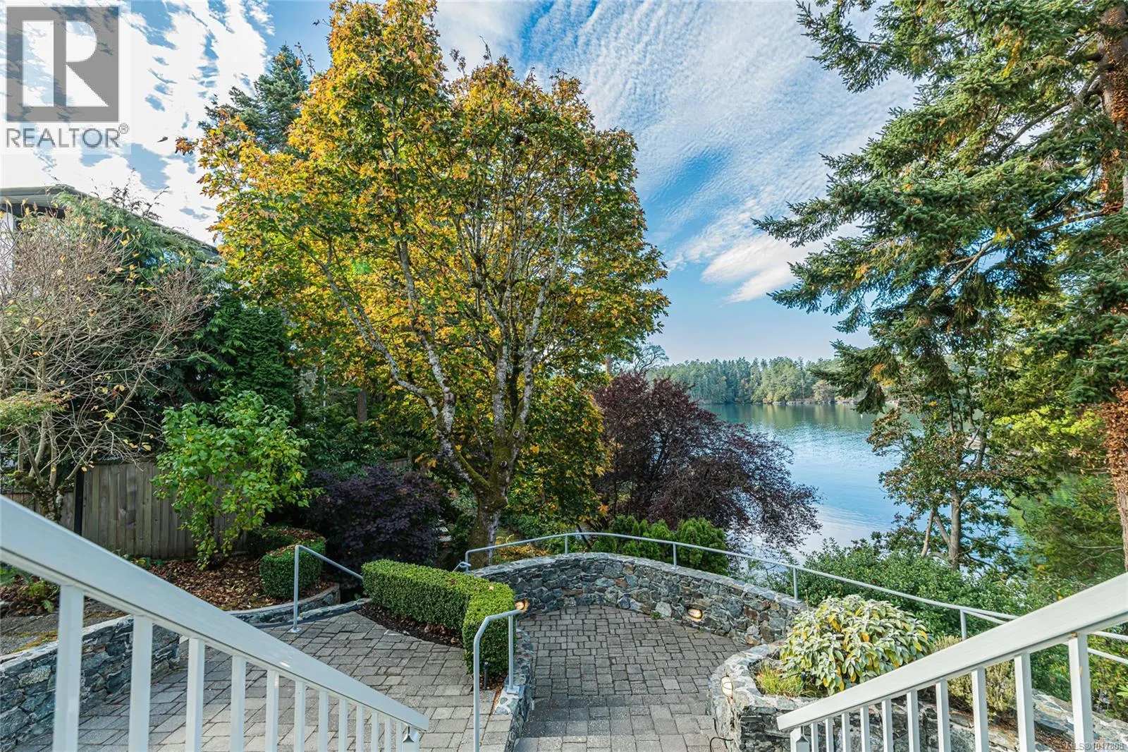 7 Governors Point Rd