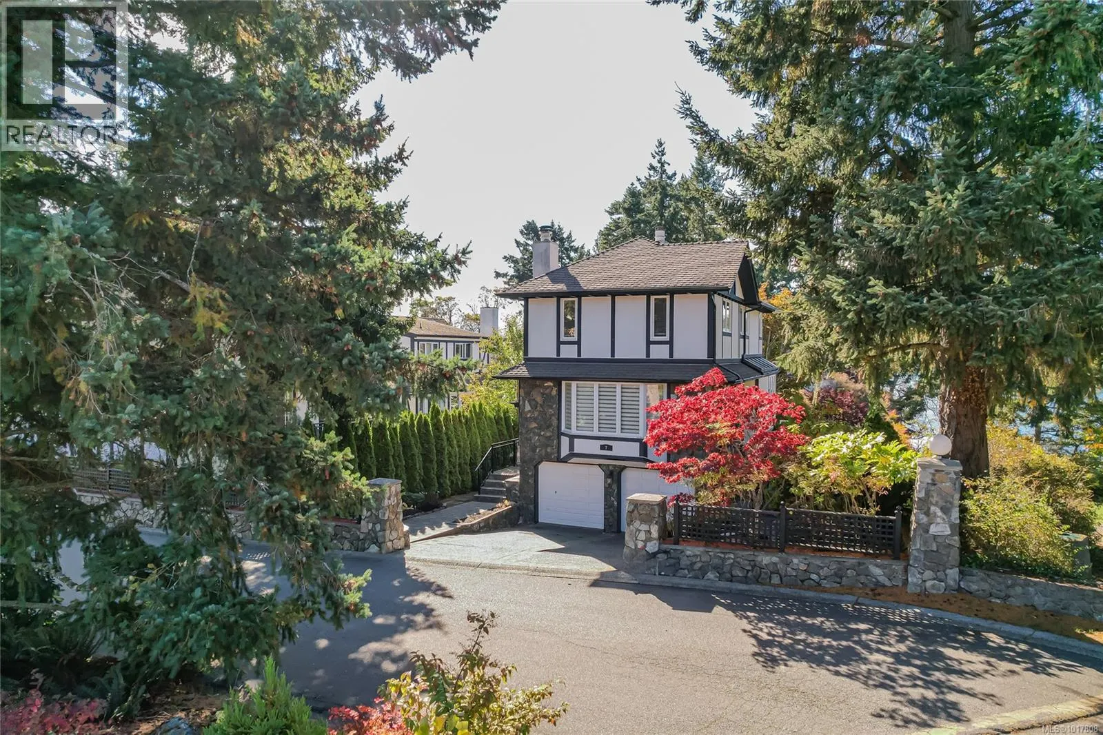7 Governors Point Rd