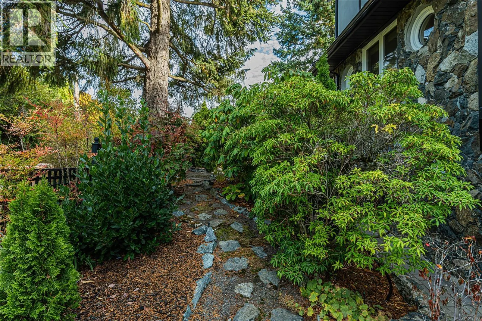 7 Governors Point Rd
