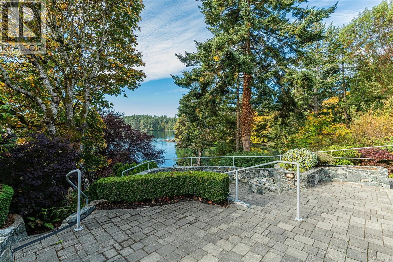 7 Governors Point Rd