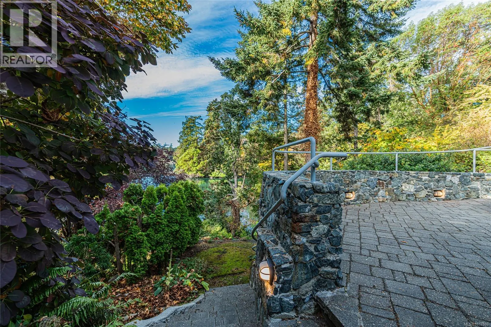 7 Governors Point Rd