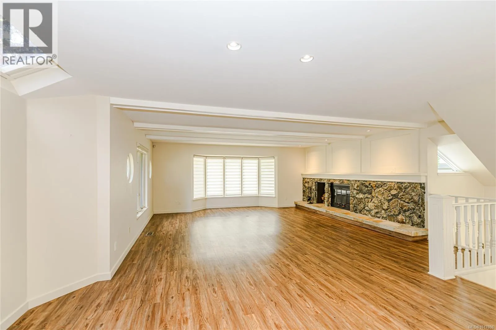 7 Governors Point Rd