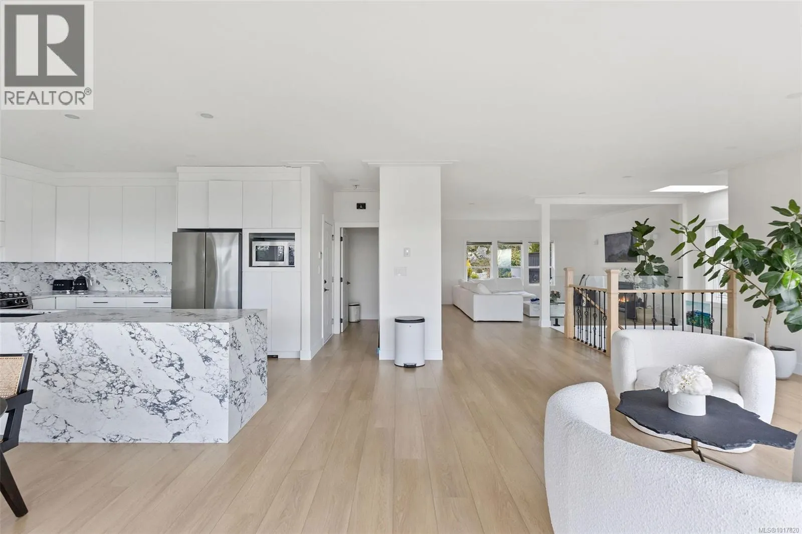 3346 Ravenwood Rd