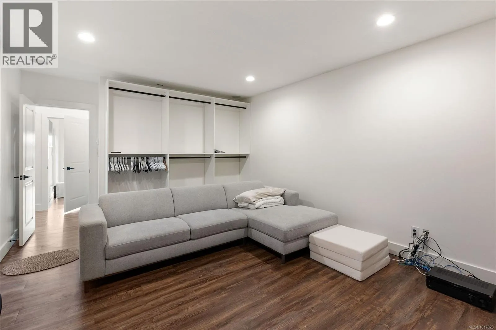 3346 Ravenwood Rd
