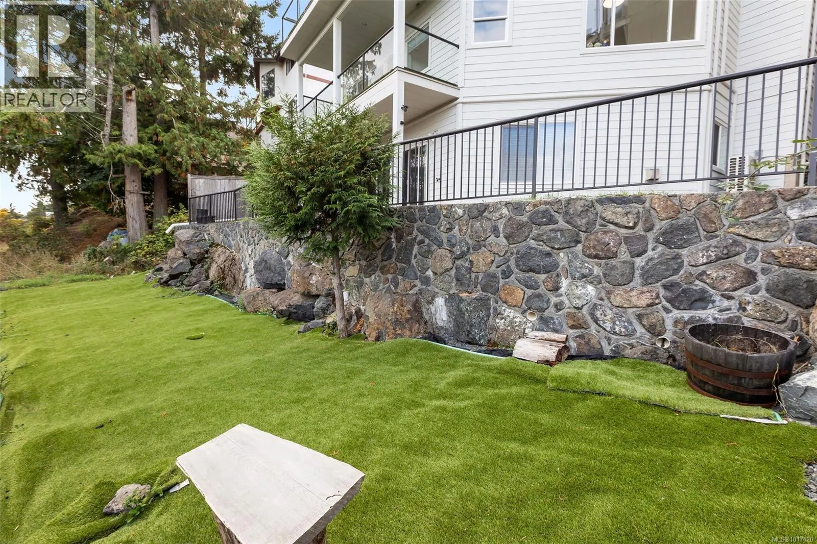 3346 Ravenwood Rd