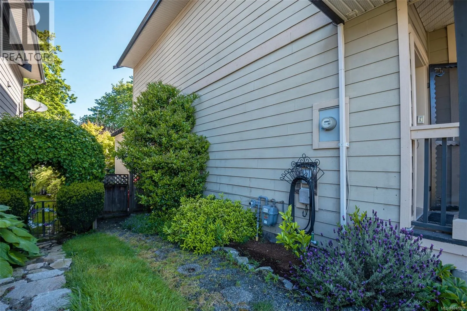13 3085 Sherman Rd