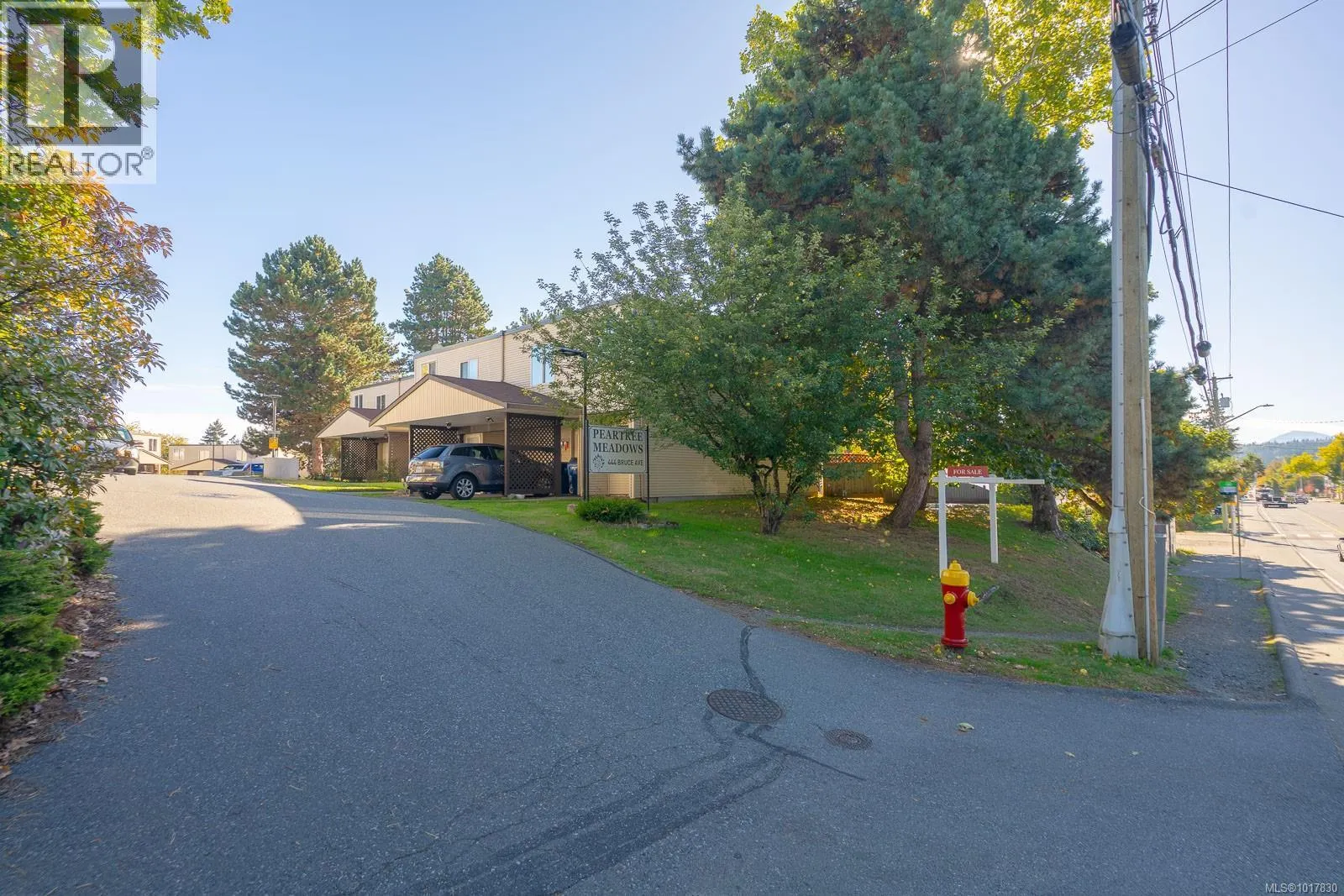 28 444 Bruce Ave