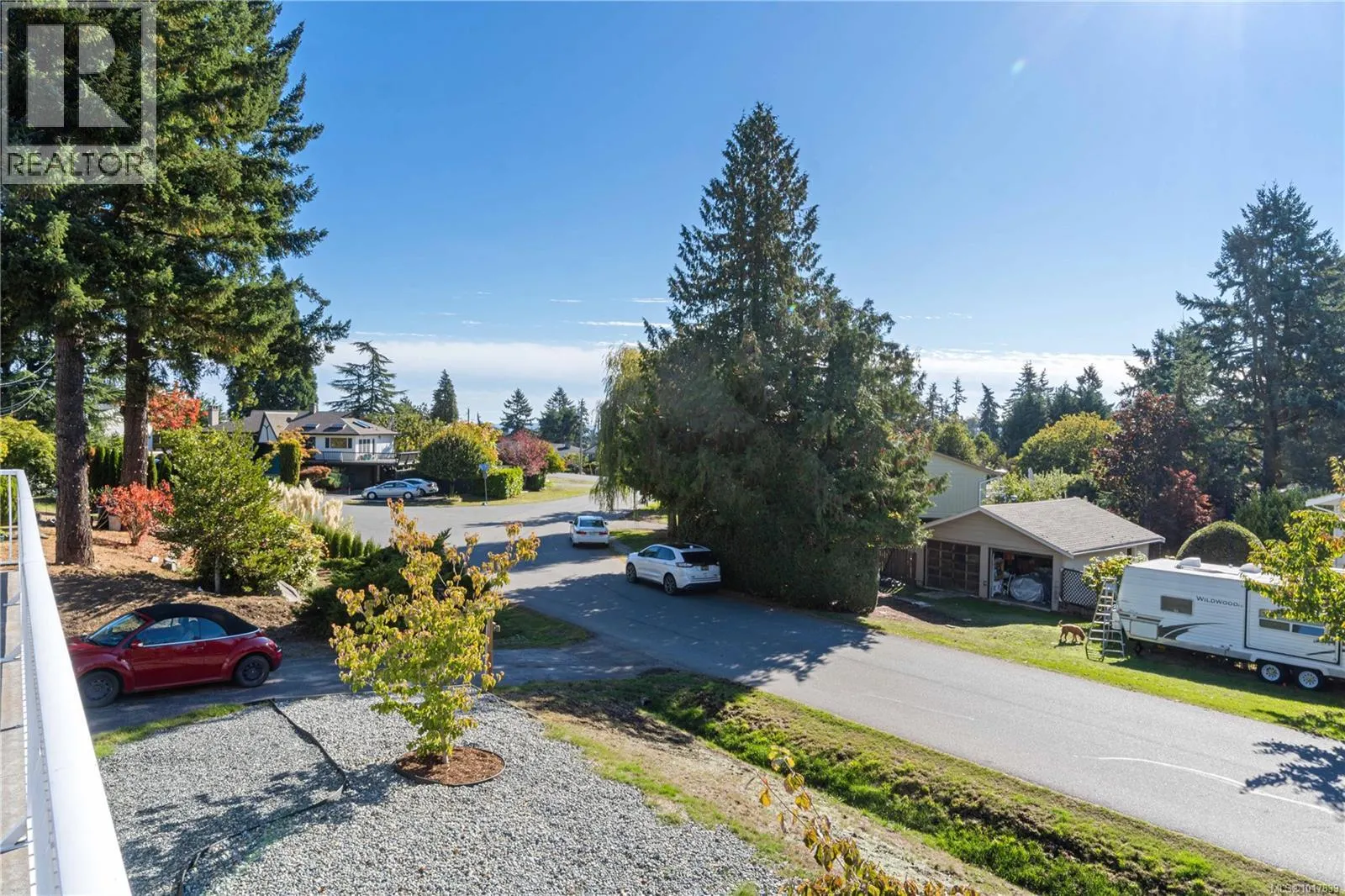 1201 Thunderbird Dr