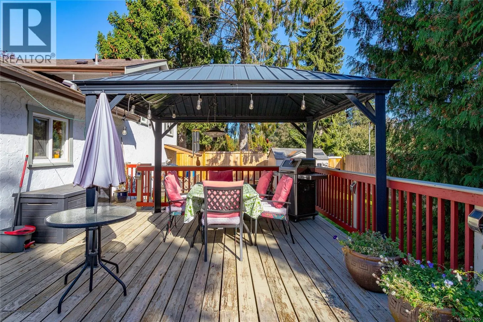 3359 Summerhill Cres