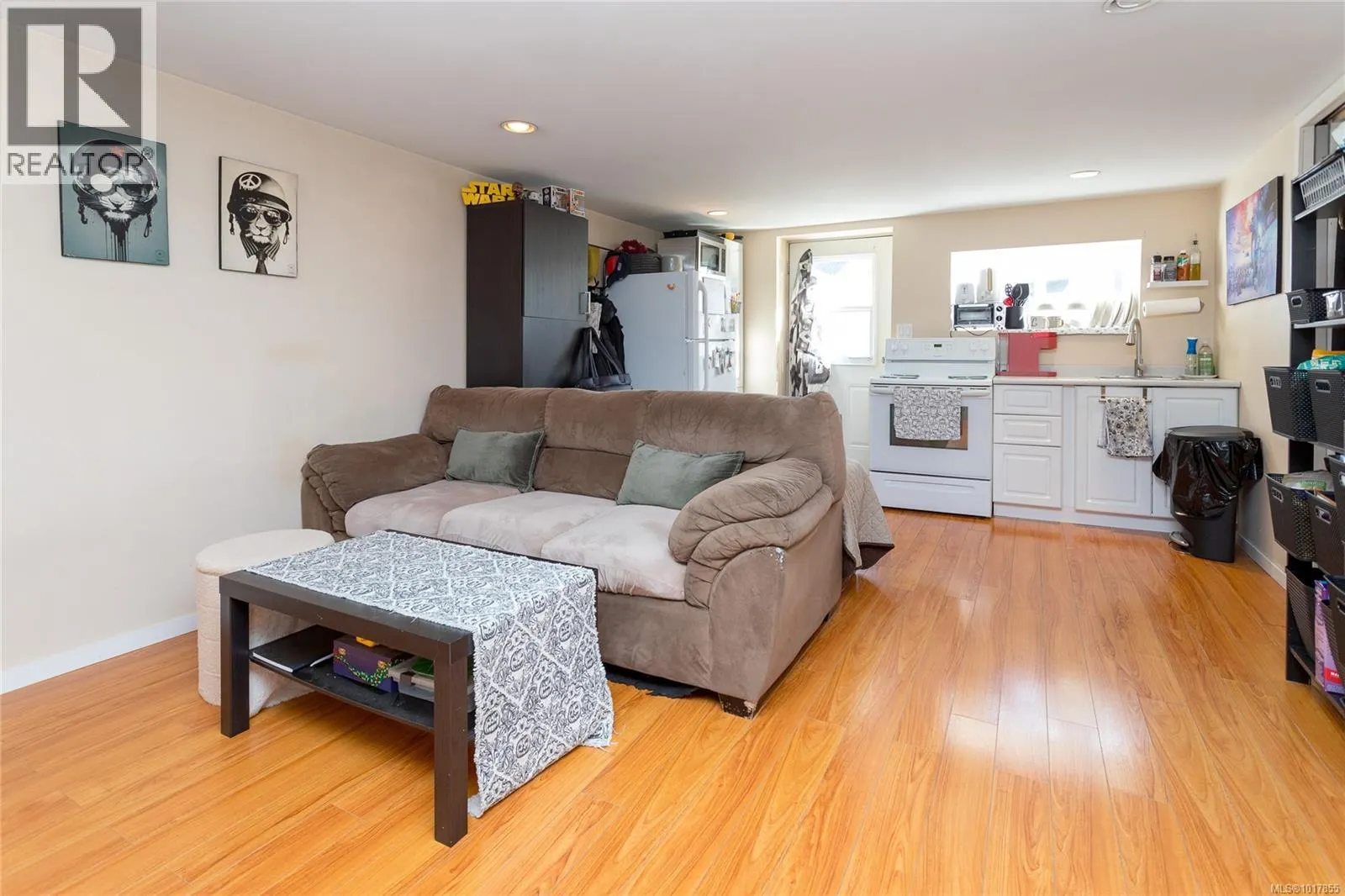 3359 Summerhill Cres