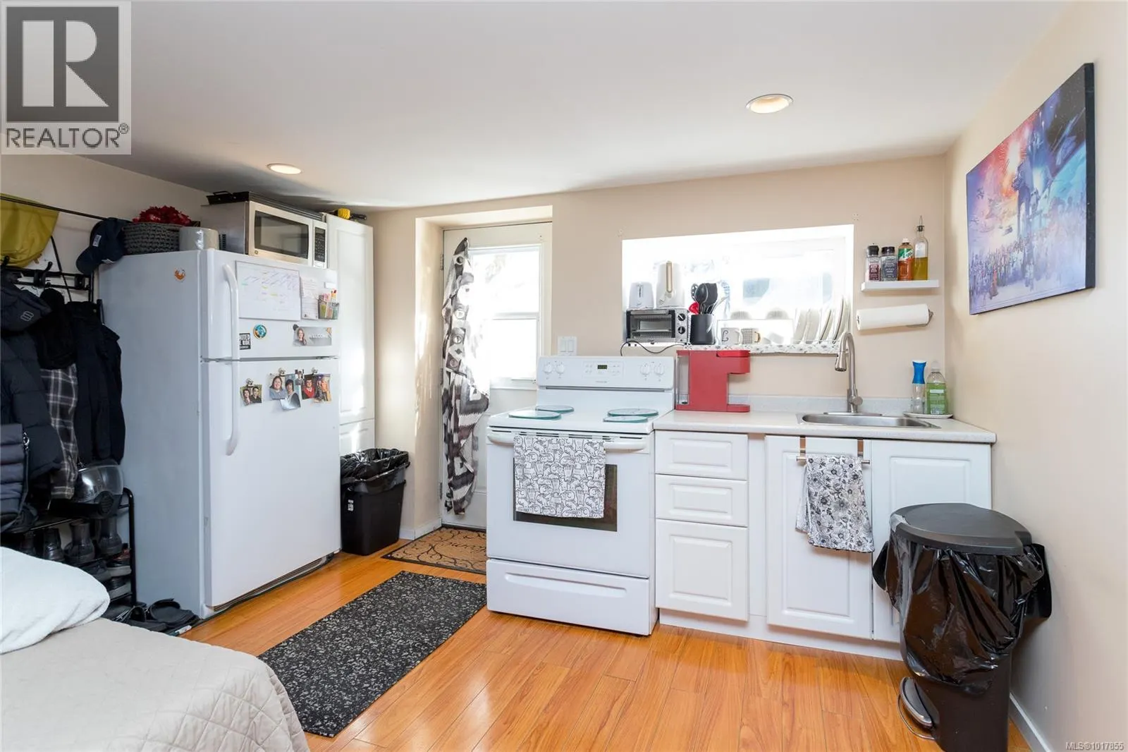 3359 Summerhill Cres
