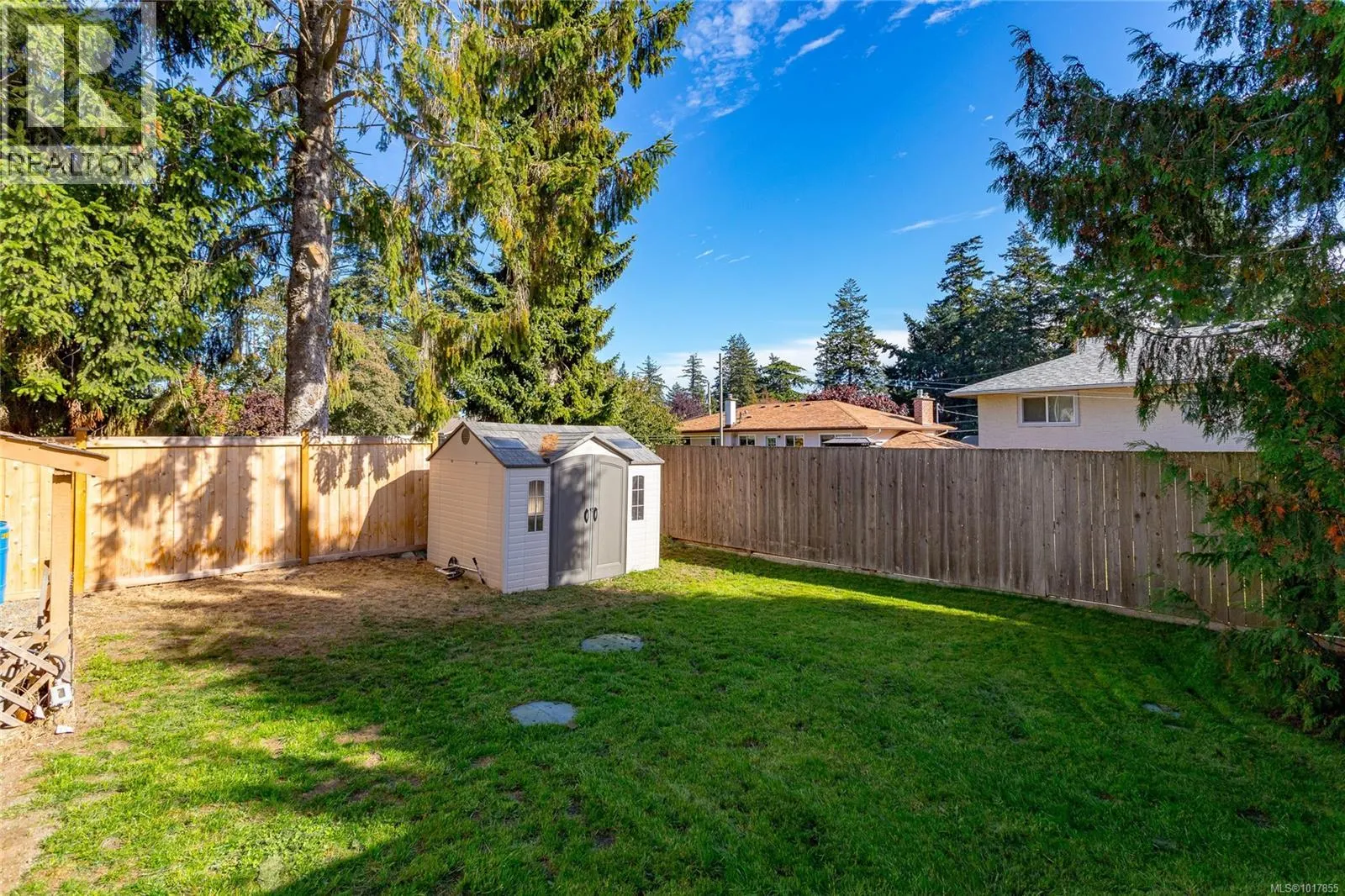 3359 Summerhill Cres