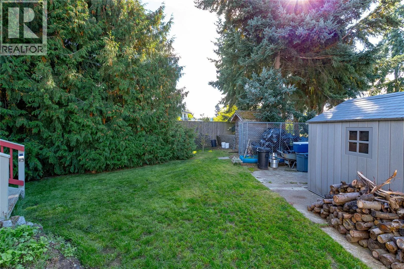 3359 Summerhill Cres