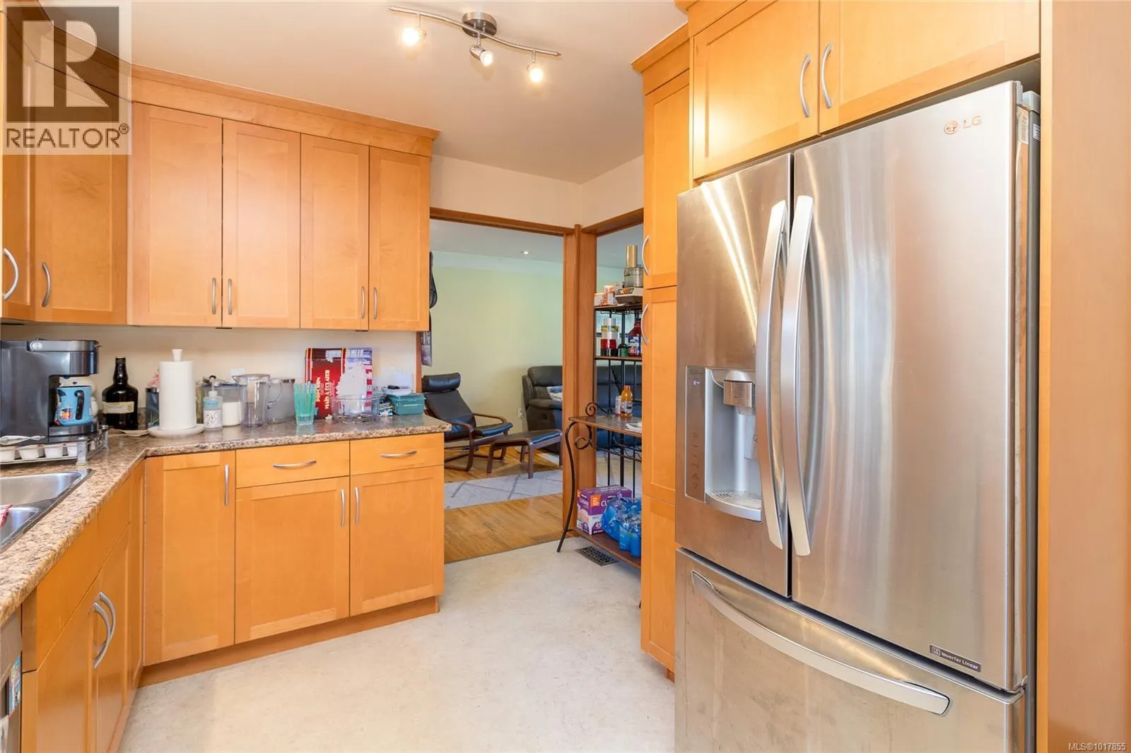 3359 Summerhill Cres